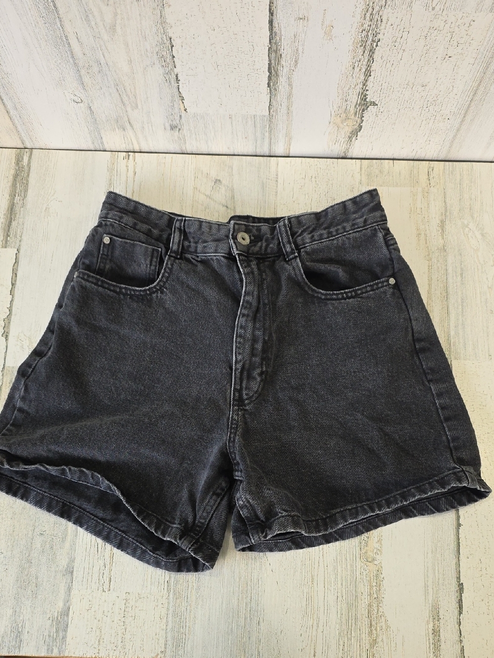 Zara Super High-Rise Washed Black Denim Jeans Shorts 5 Pockets Size 6 Flaw